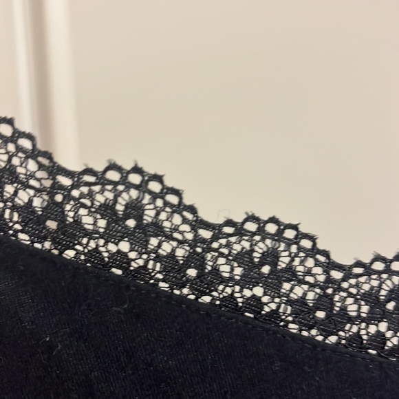 Loft Black Lace Top Tank Top Size Small - Picture 3 of 3